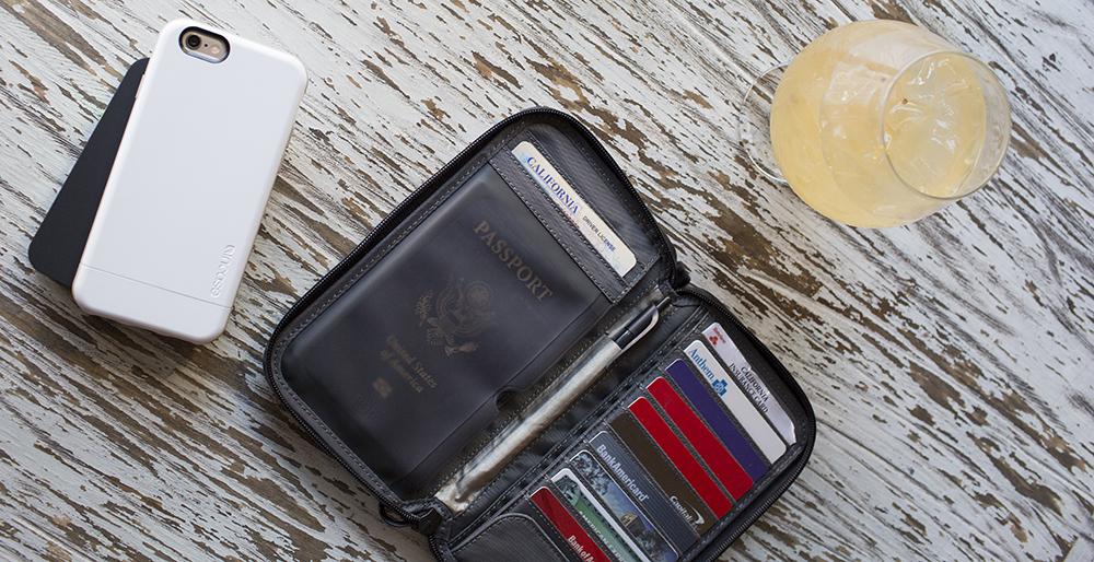 Incase Wallet INCASE Passport Wallet 防电子窃取 拉链包 钱包 多功能收纳包 酷黑色-莱盛商城